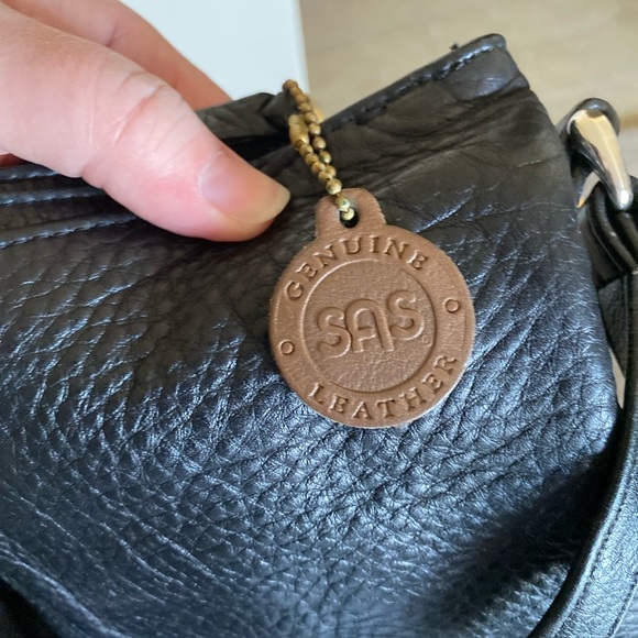 SAS Genuine Leather Black 2 Compartment Shoulder Purse - Picture 6 of 7